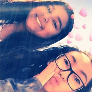 Meet your Posher, Esmeralda